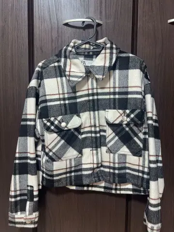 체크 무늬 크롭 자켓