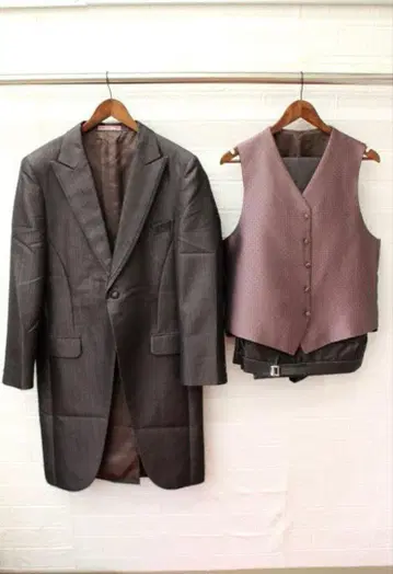 초특가 무료배송 중고 턱시도 Q-322-48 AL 스트라이프 광택 브라운