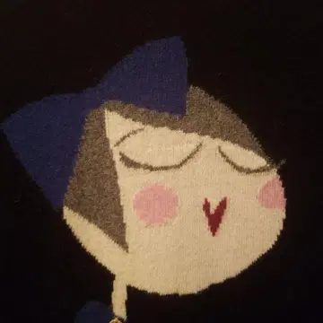 여자아이가 귀여운 니트 원피스