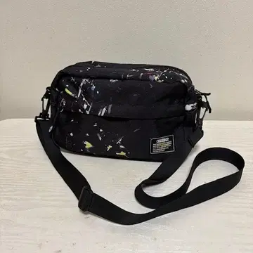 챌린저/PAINTED 숄더 백 블랙