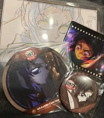 귀멸의 칼날 코쵸우 시노부