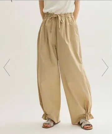 [ ADAM ET ROPE ] 허리 턱 이지 팬츠