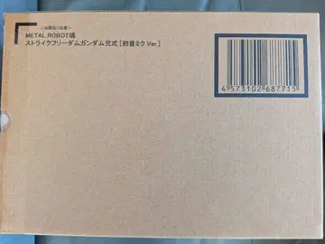 메탈 로봇혼 스트라이크 프리덤 하츠네 미쿠 & 라크스 클라인 라이드 온