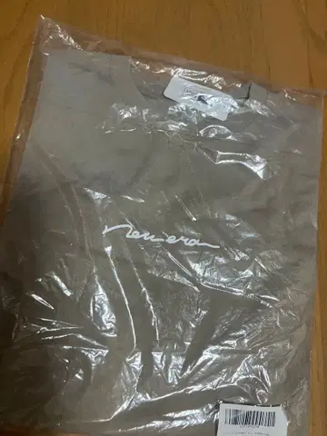 뉴에라 로고T셔츠