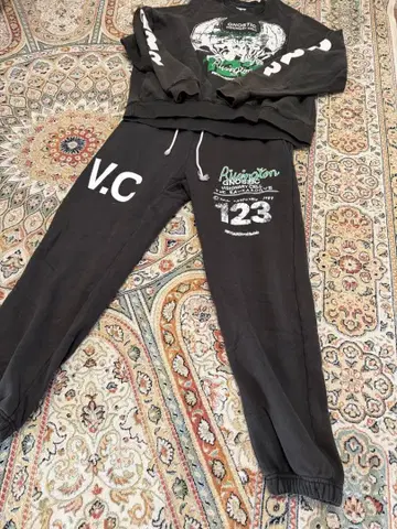 RRR 블랙 맨투맨 세트