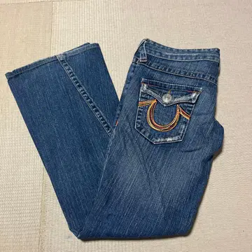 트루릴리젼 조이 빅 T 부츠컷 데님