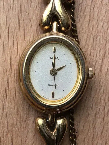 ALBA 쿼츠 손목시계 골드 14