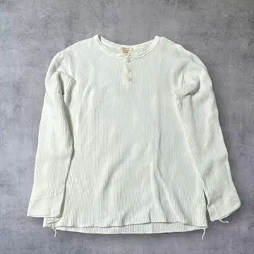 BARN'S 클래식 핏 헨리넥 티셔츠