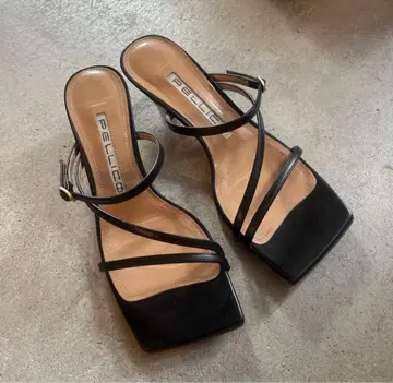 펠리코 스퀘어 샌들