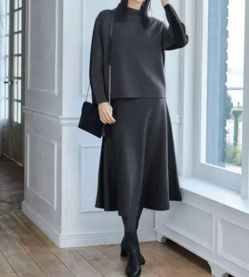자유구 울 밀라노 보틀넥 니트 & 스커트 세트 38 사이즈