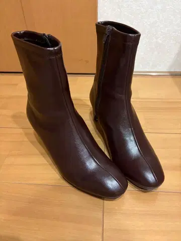 NATURAL BEAUTY BASIC 스트레치 숏부츠