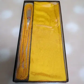 실크 옐로우 컬러 오비 장식 천과 허리띠 세트