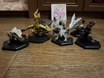 몬스터 헌터 피규어 7체 세트