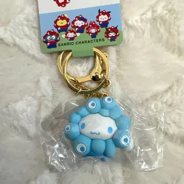 미사용 새상품 미야쿠미야쿠 변신 입체 마스코트 키링 시나모롤