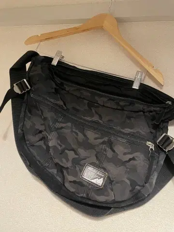 [ master-peace ] 블랙 카모플라쥬 숄더백