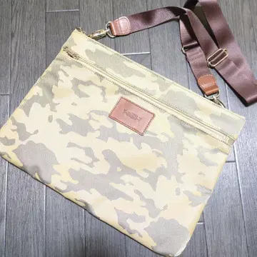 LEAD BITES 카모플라쥬 숄더백
