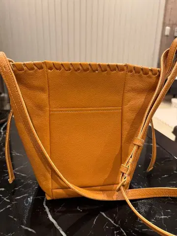 겐텐 genten 사선 크로스 11월 1일 일본 한정 금액입니다