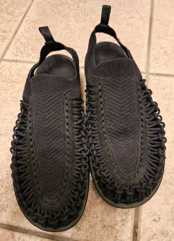 KEEN UNEEK EVO 니트 뜨개질 슬립온 샌들 블랙