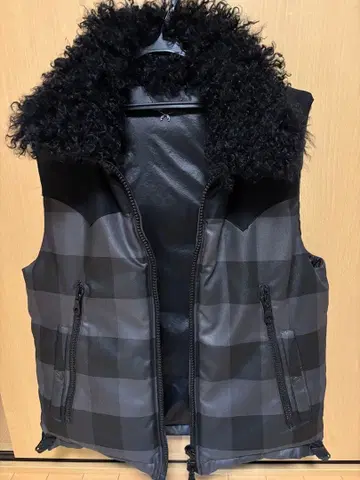 roar 플리스 카라 부착 체크 베스트