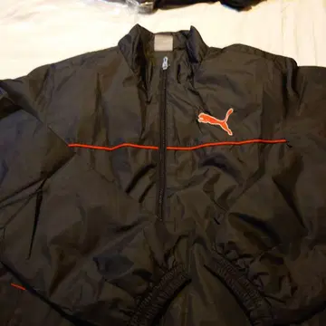 Puma 블랙 나일론 자켓