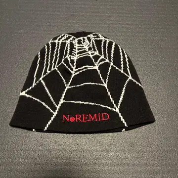 NoREMID 거미줄 패턴 니트 모자