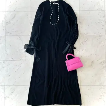 새상품급 UN3D 아쓰리드 브레이드 니트 원피스 블랙 36