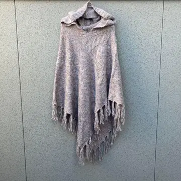 2909 [애로우] M 후드 부착 판초 니트 프린지 후디