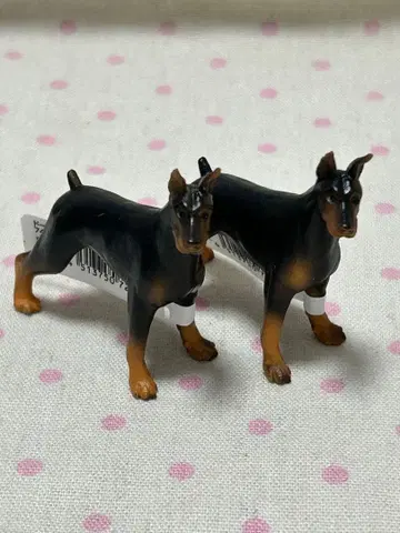 미니어처 플래닛 도베르만 2마리
