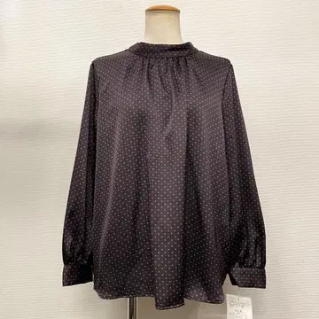 A/C DESIGN BY ALPHA CUBIC 올 패턴 하이넥 블라우스