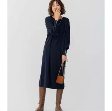 [ 새상품 ] 울 블렌드 펄 니트 원피스 23구 38 네이비