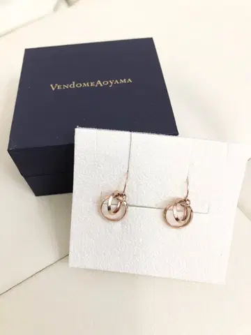 Vendome Aoyama 핑크 골드 귀걸이 품질 보증 카드 포함