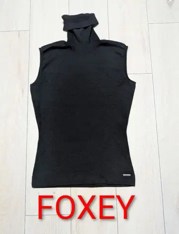 FOXEY 폭시 슬리브리스 니트 사이즈 40