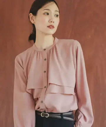 글로벌 워크 깔끔 지속 티어드 블라우스/579500