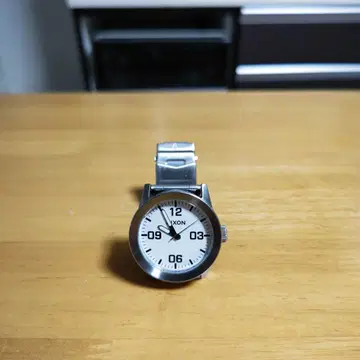 [ 새상품급 ] NIXON 남성용 시계