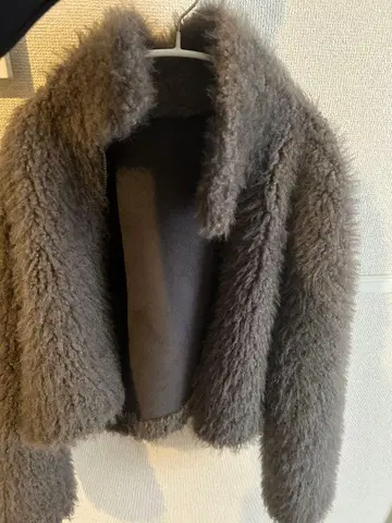 CEST LAVIE 그레이 무스탕 코트 숏 기장