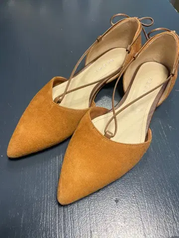 REGAL 브라운 스웨이드 스틸레토 플랫슈즈