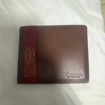 Yeoman 브라운 이단 접이식 지갑