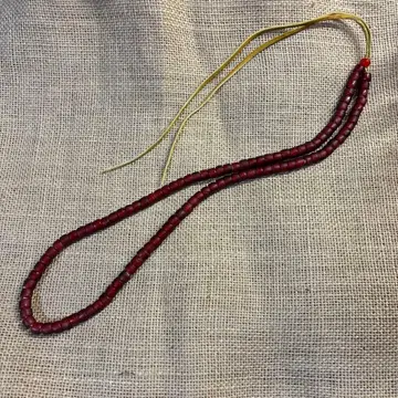 화이트하츠 현대 인도 목걸이 약 6mm 구슬