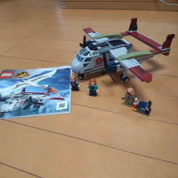 레고 76947 쥬라기 월드 케찰코아틀루스의 습격