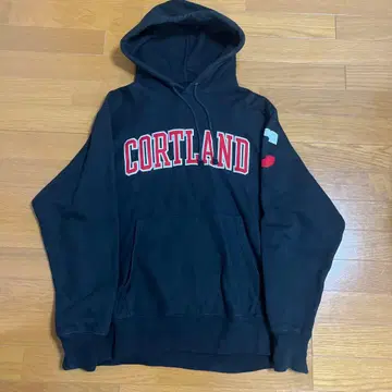 CORTLAND 블랙 후드 부착 후드티