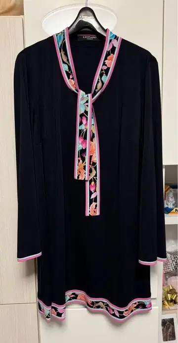 44 레오나르 튜닉