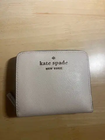 가격 인하 가능 kate spade 접이식 지갑