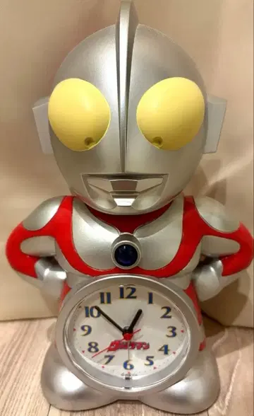 울트라맨 알람 시계 실버/레드