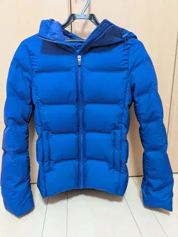 유니클로 심리스 다운 여성용 S 사이즈