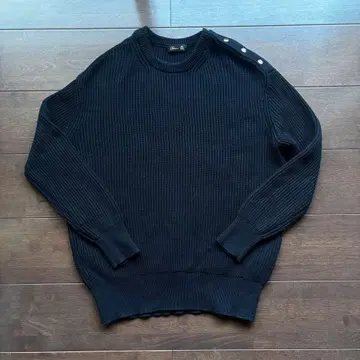 새상품급 Drawer 코튼 스웨터 니트 블랙 로고 금 버튼