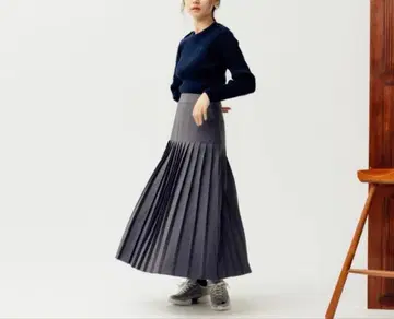 랑데부 플리츠 롱 스커트 RANDEBOO