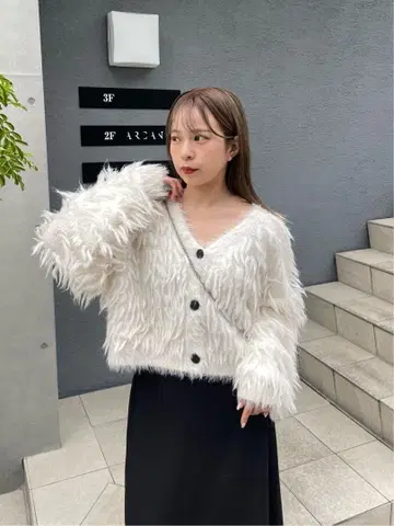 카프리슈 레마쥬 가디건 mystic Chico Kastane