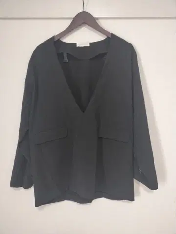 안티카 antiqua 자켓풍 풀오버