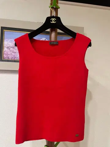 여성용 슬리브리스 상의 레드