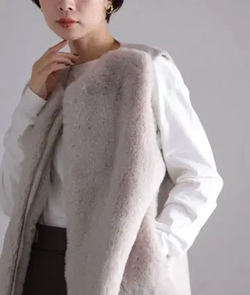 LaTotalite 에코 퍼 베스트 그레이 B